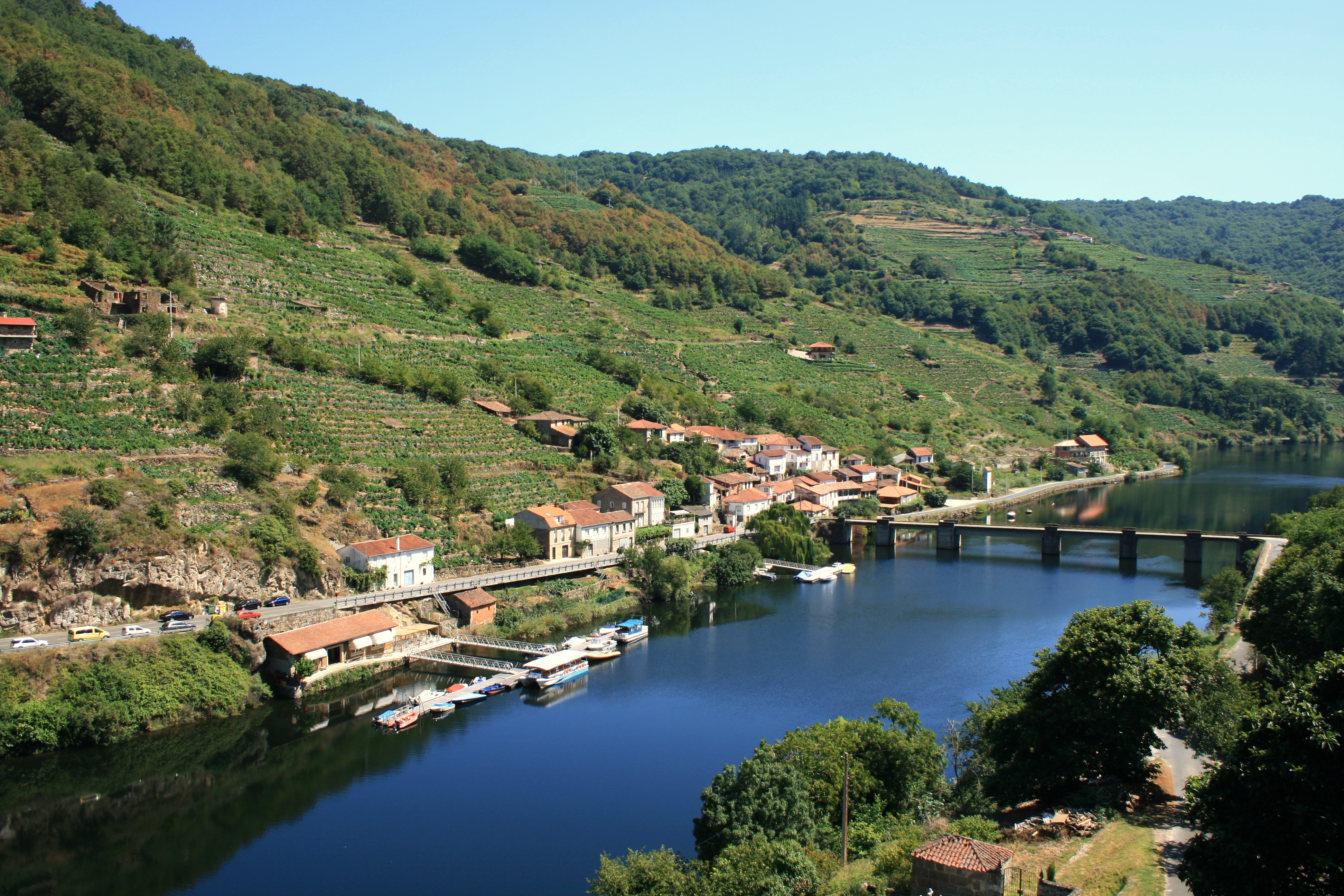 Belesar Town Jetty – Miño River